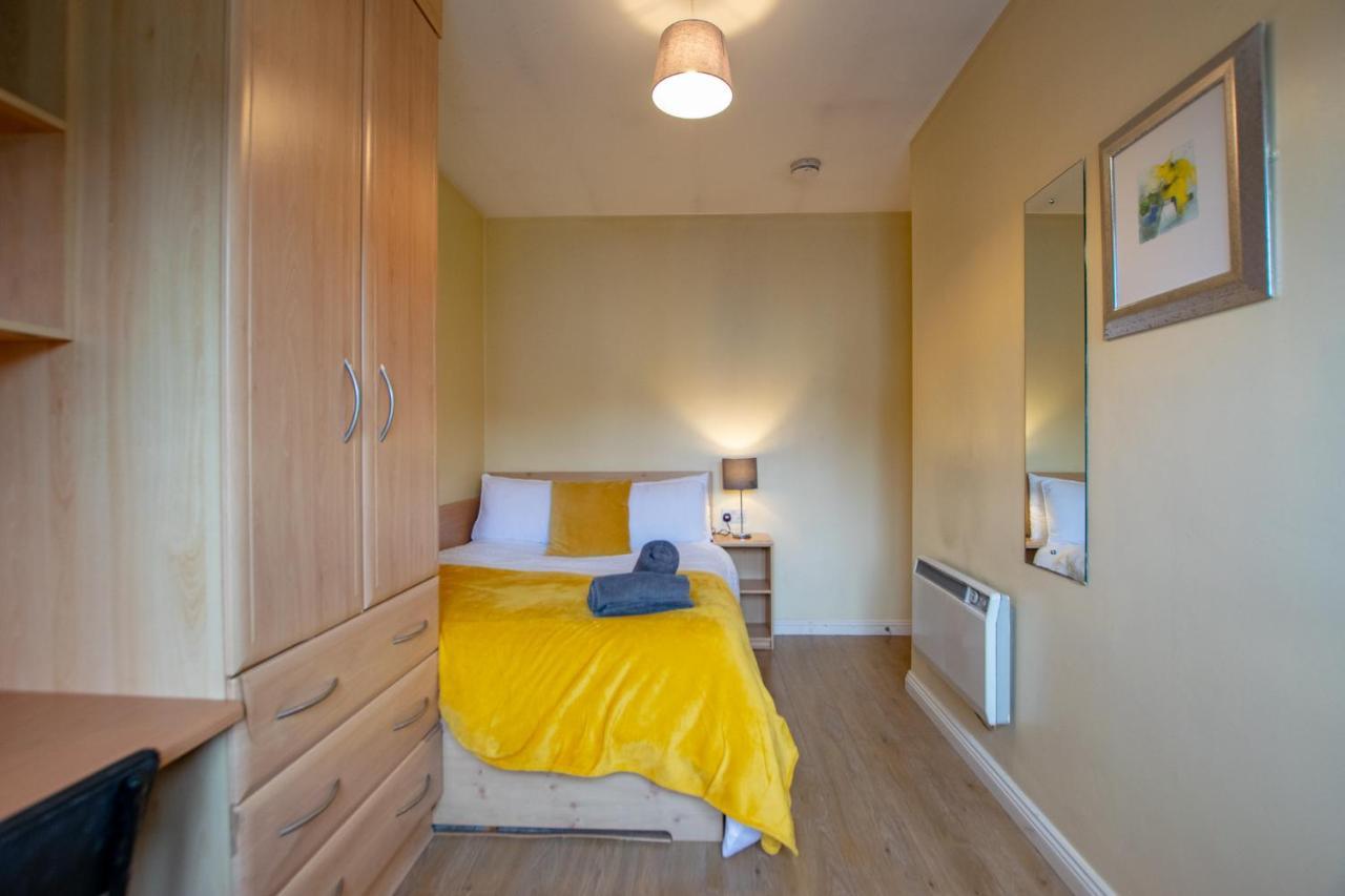 126 - Gort Na Coiribe 4 Bedroom Duplex, By Shortstays Голуей Екстериор снимка